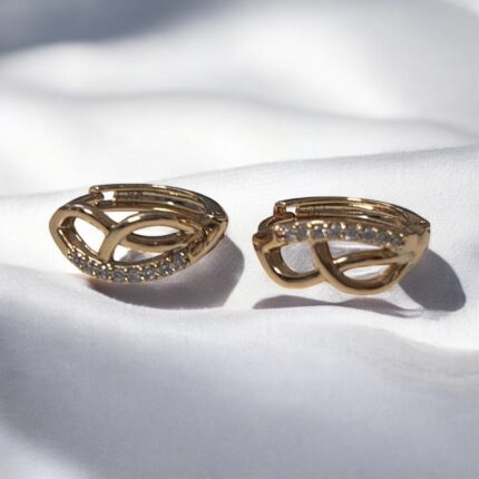 Kolczyki stal chirurgiczna złote kółeczka z nieskończonością i cyrkoniami